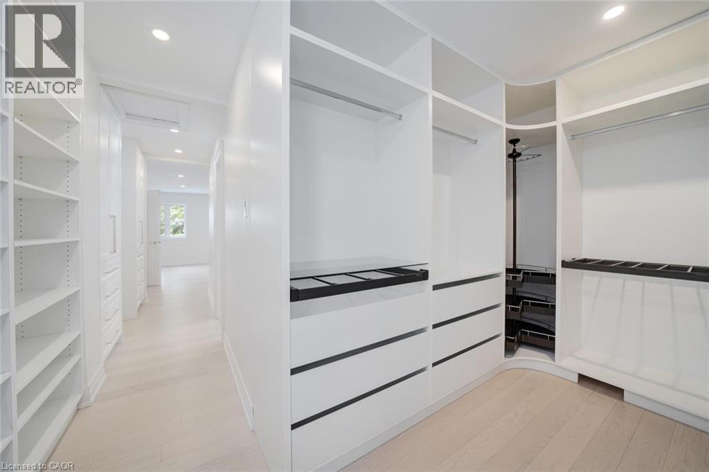 2A Chiltern Hill, Richmond Hill, ON - Indoor Photo Showing Other Room