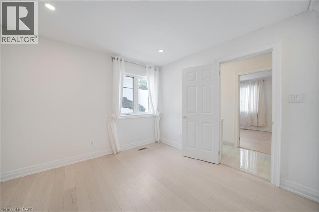 2A Chiltern Hill, Richmond Hill, ON - Indoor Photo Showing Other Room