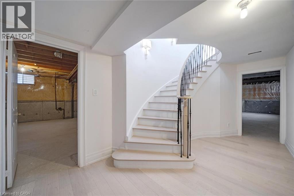 2A Chiltern Hill, Richmond Hill, ON - Indoor Photo Showing Other Room