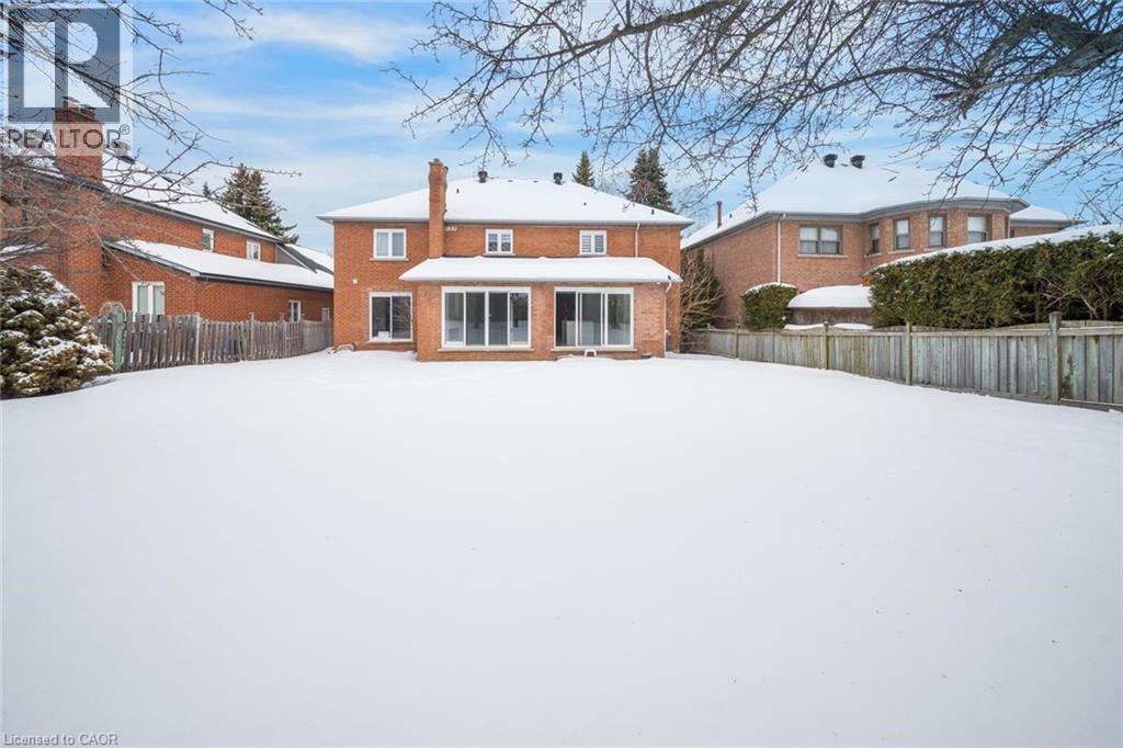 2A Chiltern Hill, Richmond Hill, ON - Outdoor