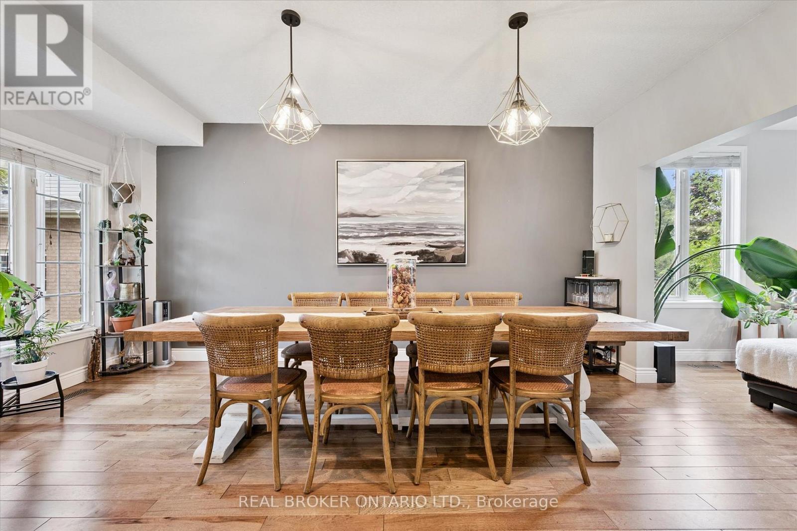18 Pearwood Court, Kitchener, ON - Indoor Photo Showing Dining Room