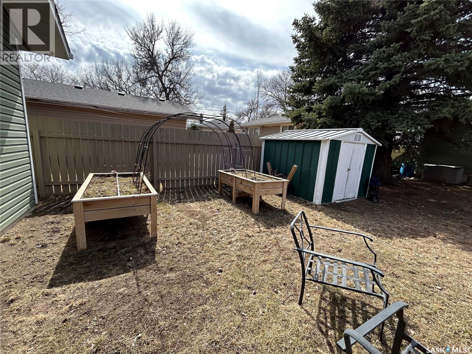 125 4Th Avenue Se, Swift Current, SK - Outdoor