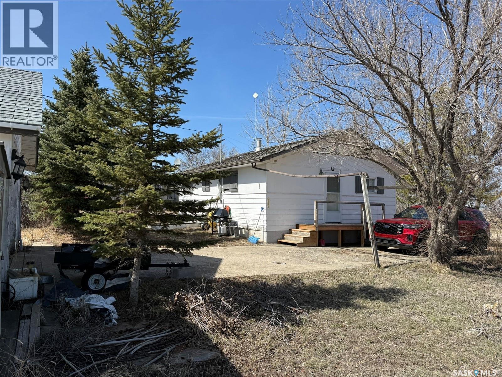 116 1St Street N, Mendham, SK - Outdoor