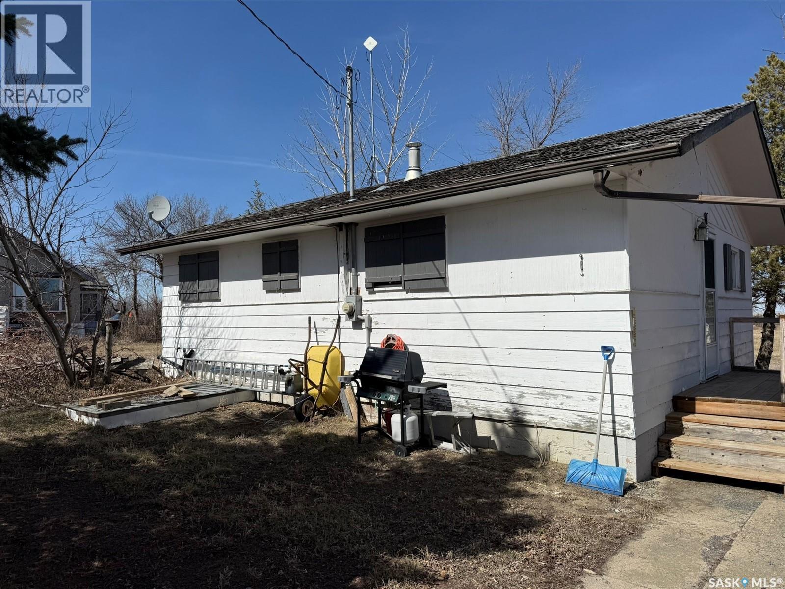 116 1St Street N, Mendham, SK - Outdoor