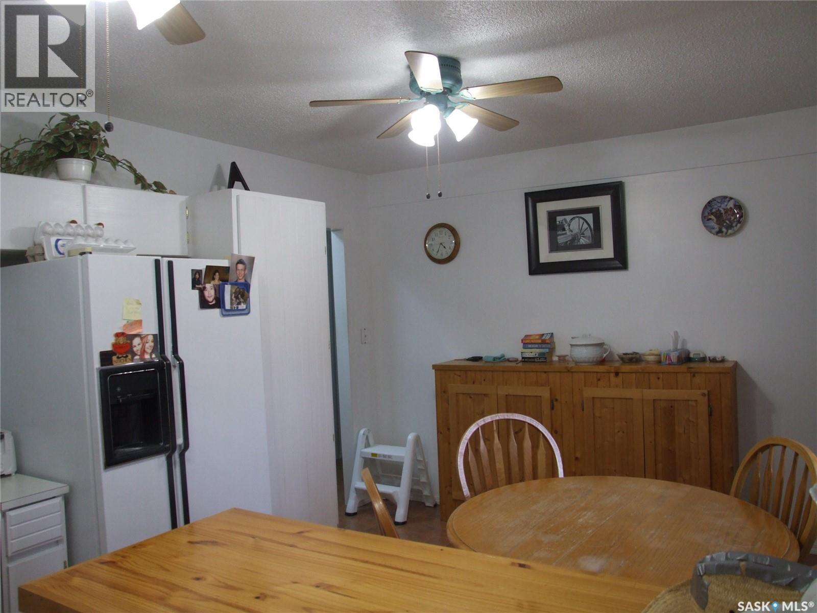 116 1St Street N, Mendham, SK - Indoor Photo Showing Dining Room