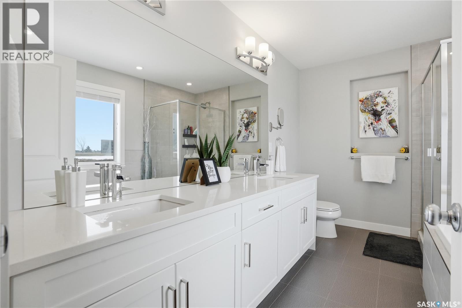 429 Germain Manor, Saskatoon, SK - Indoor Photo Showing Bathroom