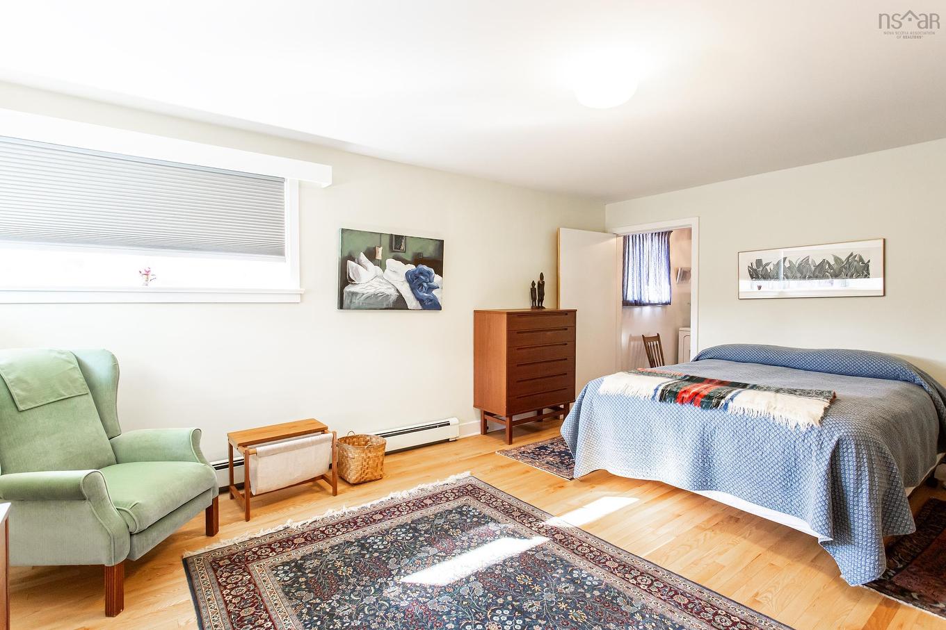 21 Spring Garden Road, Middleton, NS
