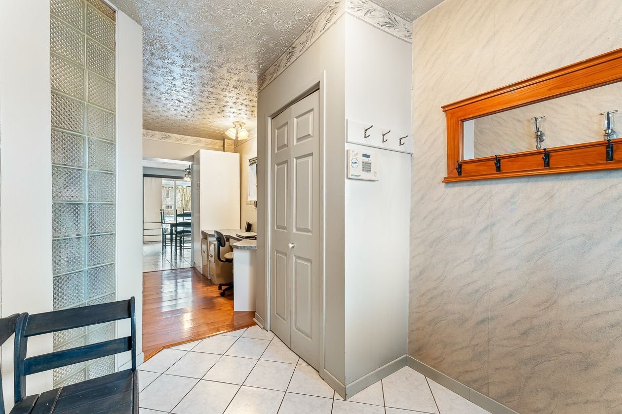 Mud Room - 1460 Rue Principale E., Farnham, QC - Indoor Photo Showing Other Room