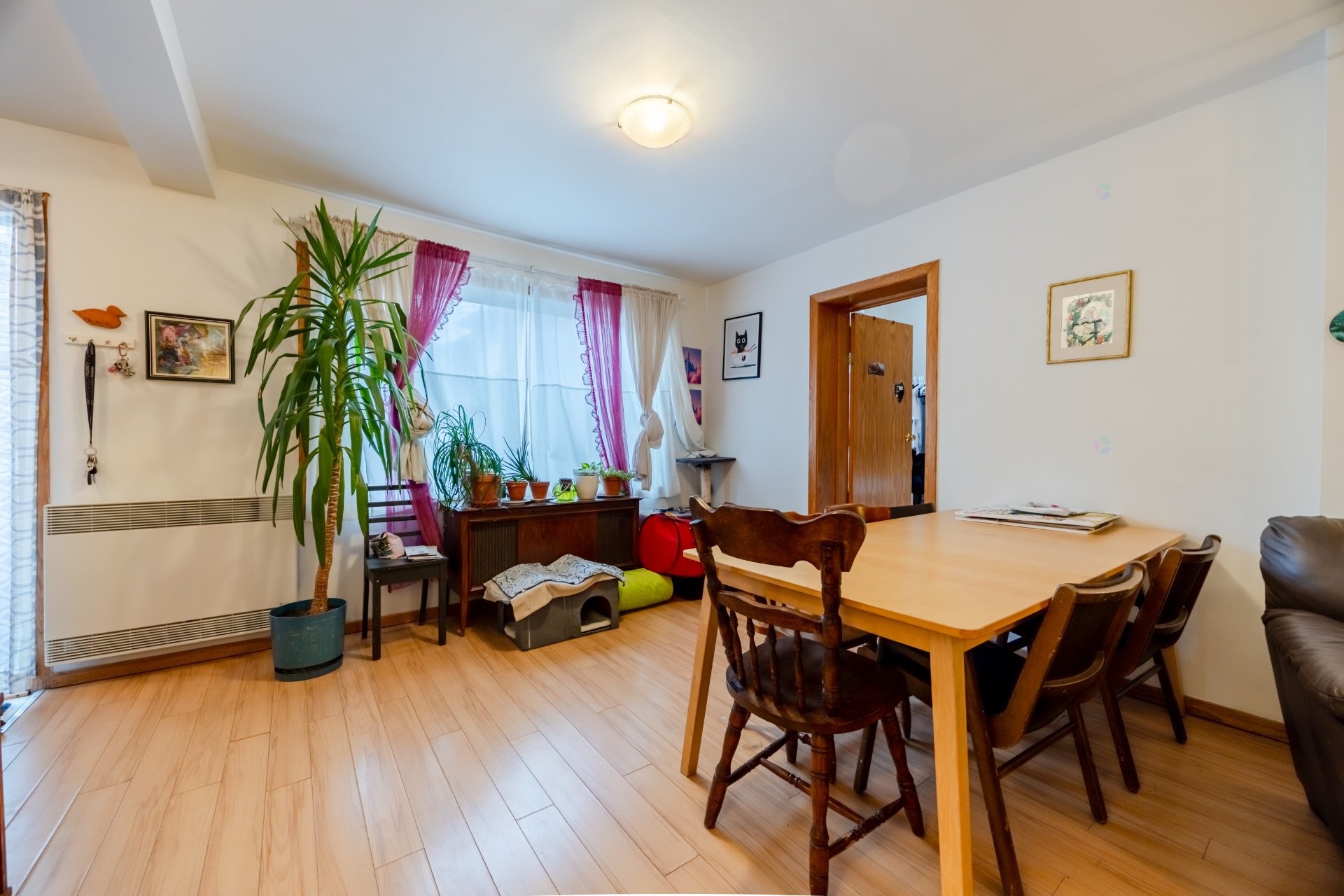 Dining Room - 5535 14E Avenue, Montréal (Rosemont/La Petite-Patrie), QC - Indoor Photo Showing Other Room