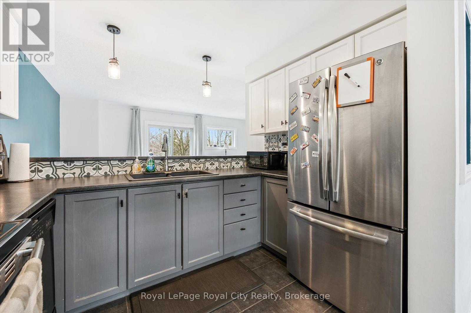 26 - 426 Grange Road, Guelph (Grange Road), ON - Indoor Photo Showing Kitchen With Stainless Steel Kitchen