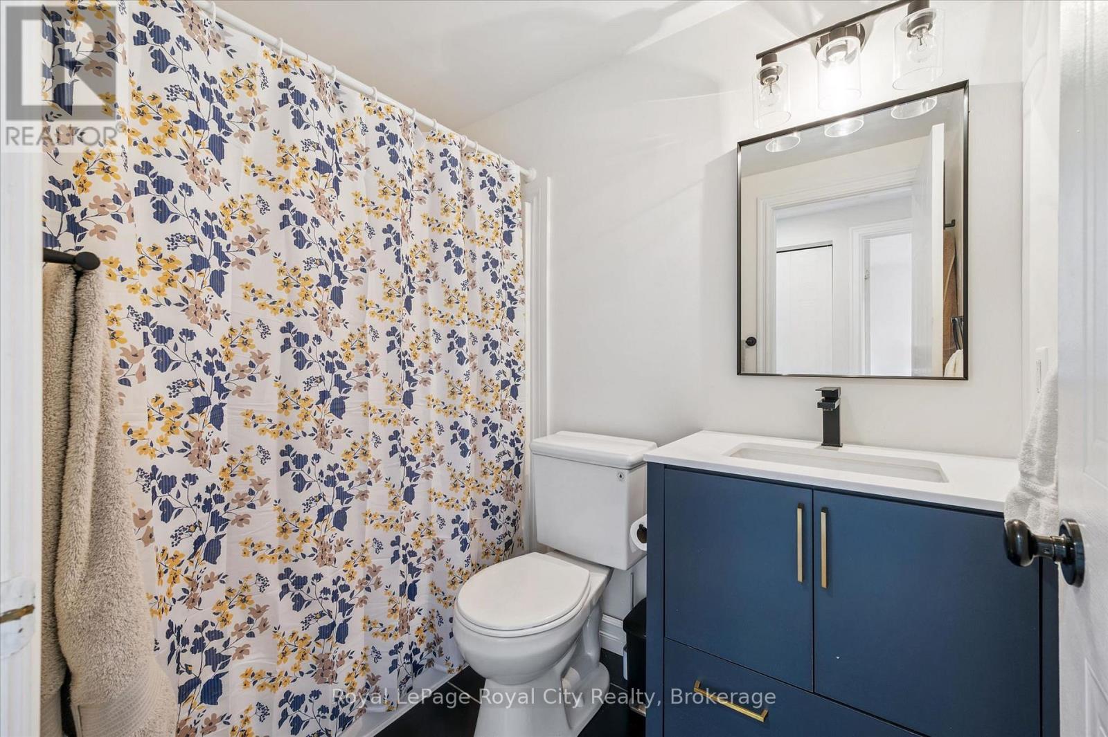 26 - 426 Grange Road, Guelph (Grange Road), ON - Indoor Photo Showing Bathroom