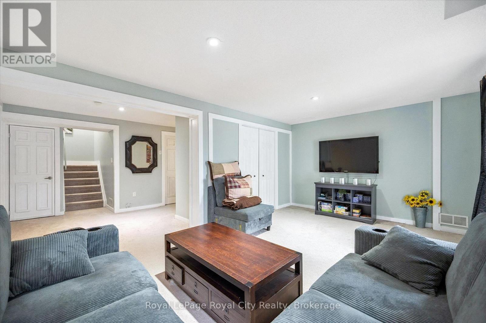 26 - 426 Grange Road, Guelph (Grange Road), ON - Indoor Photo Showing Living Room