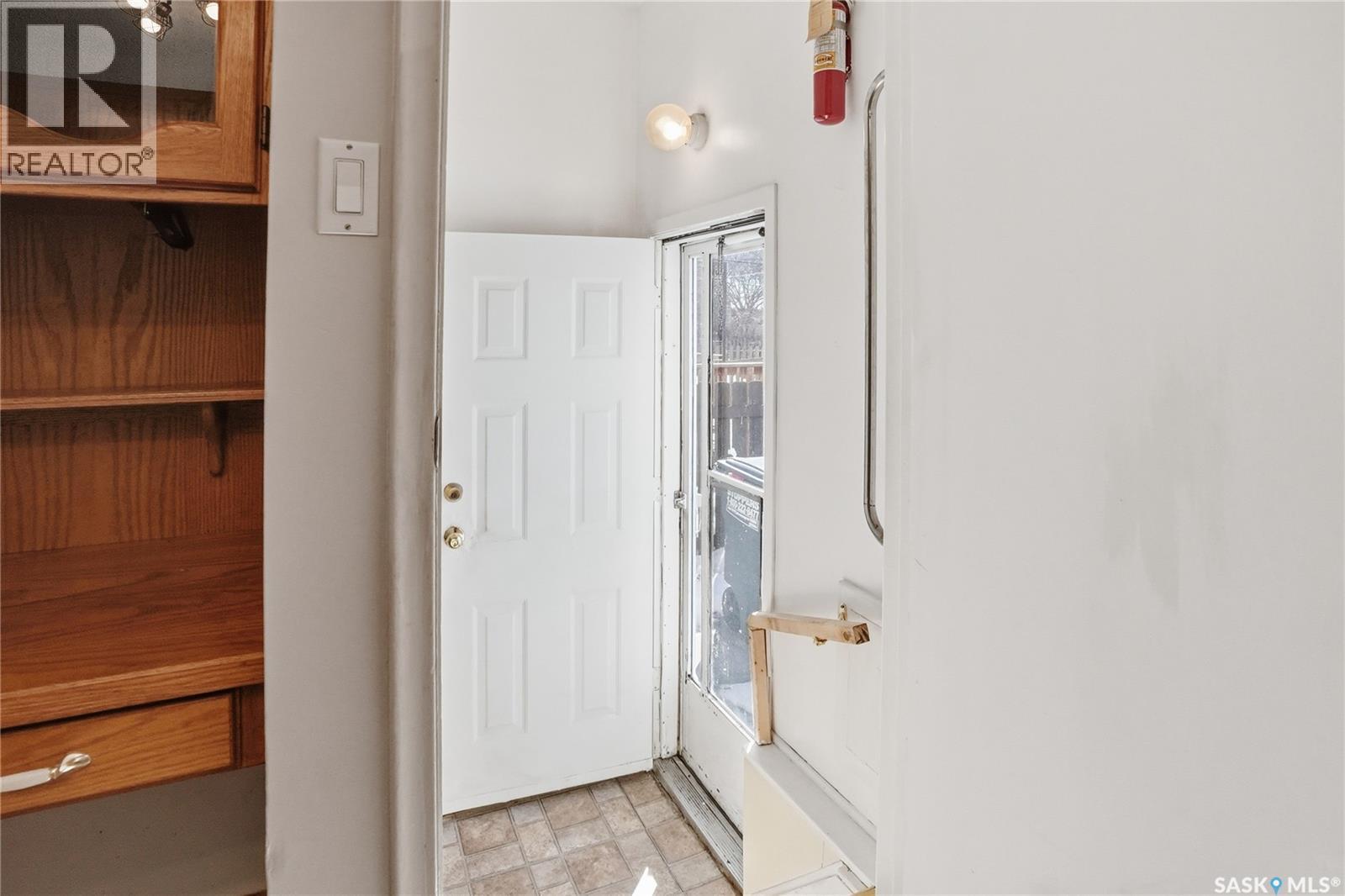 317 Y Avenue N, Saskatoon, SK - Indoor Photo Showing Other Room