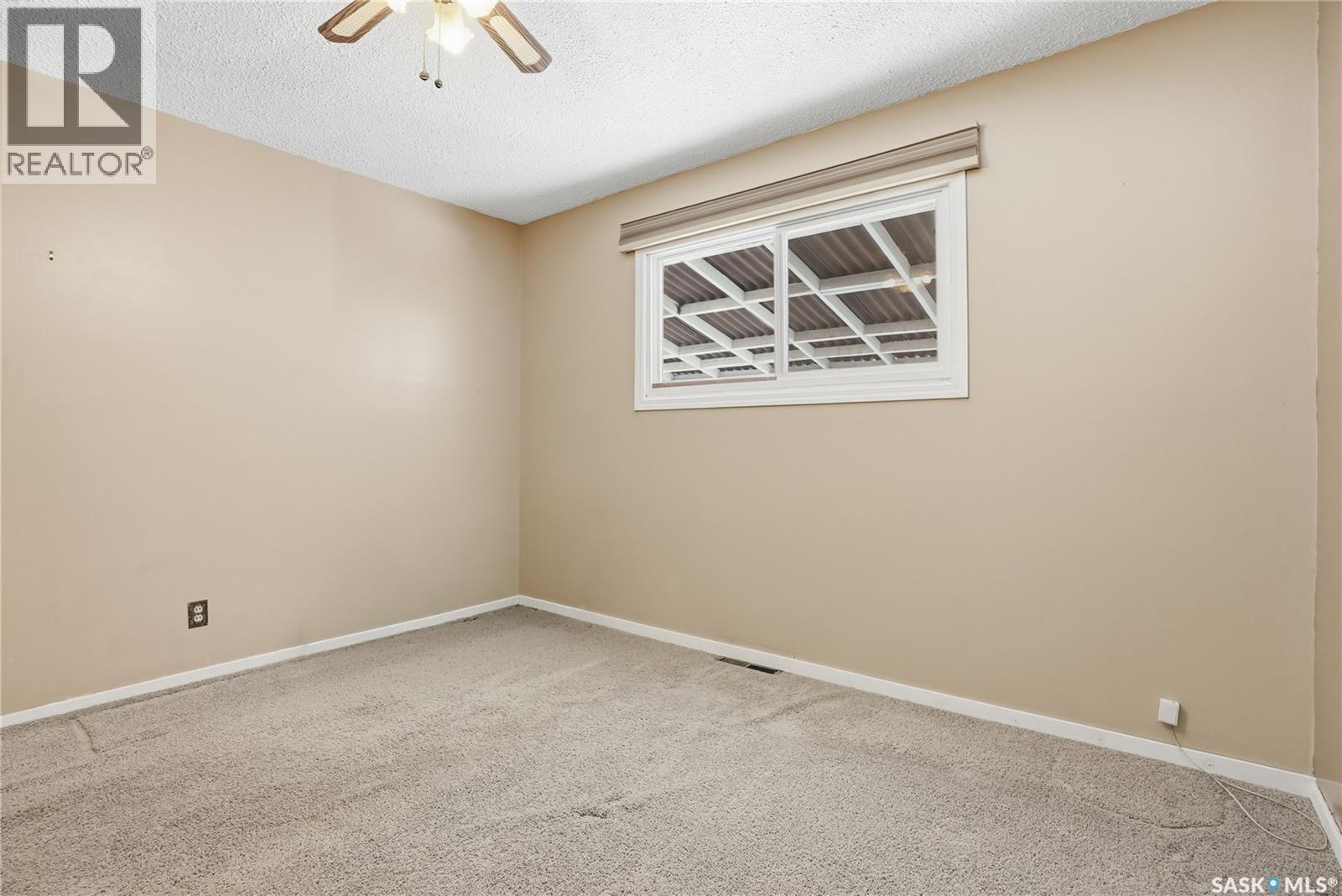 317 Y Avenue N, Saskatoon, SK - Indoor Photo Showing Other Room