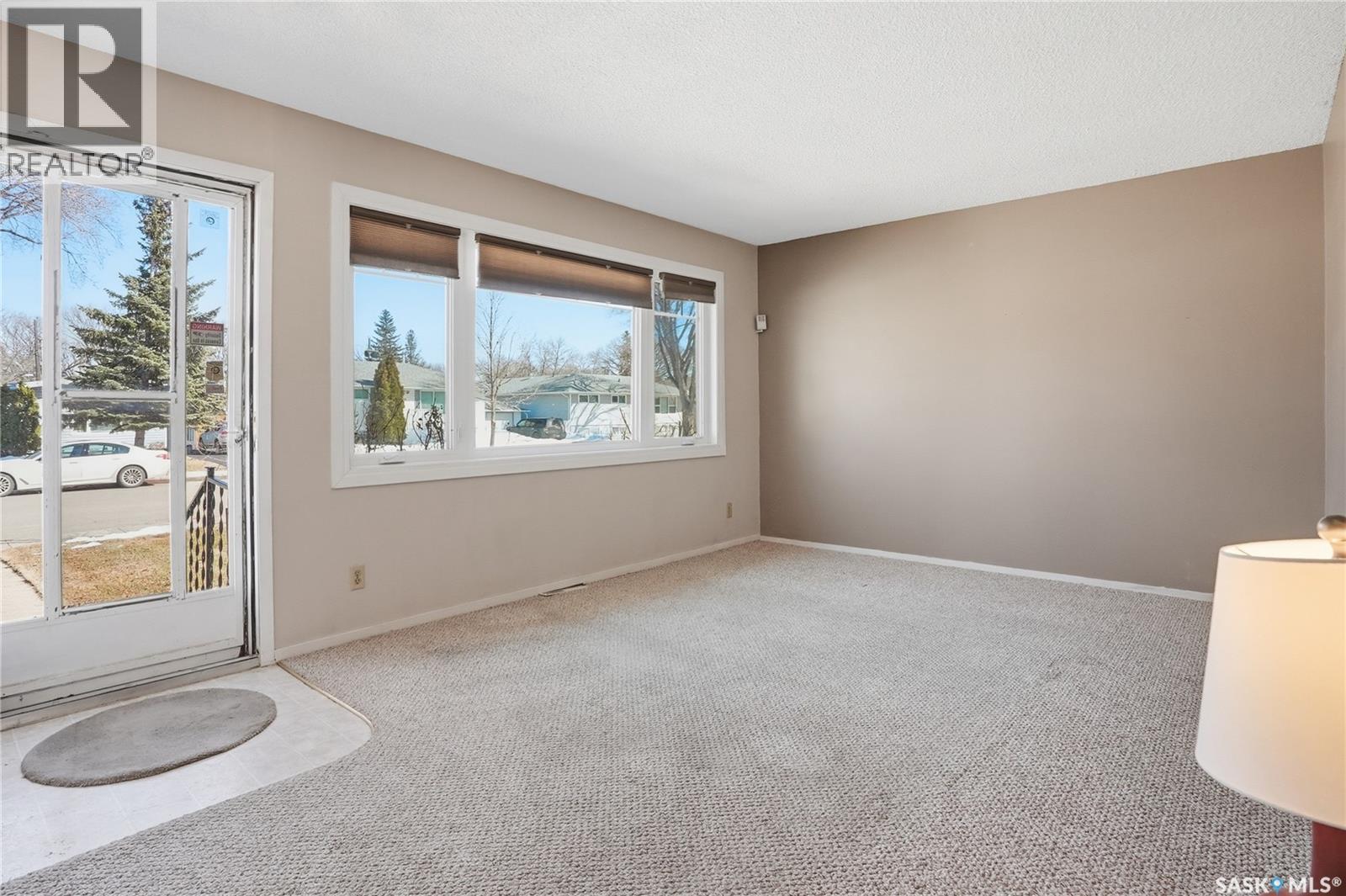 317 Y Avenue N, Saskatoon, SK - Indoor Photo Showing Other Room