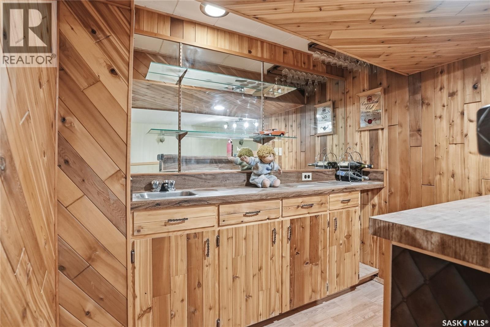 317 Y Avenue N, Saskatoon, SK - Indoor