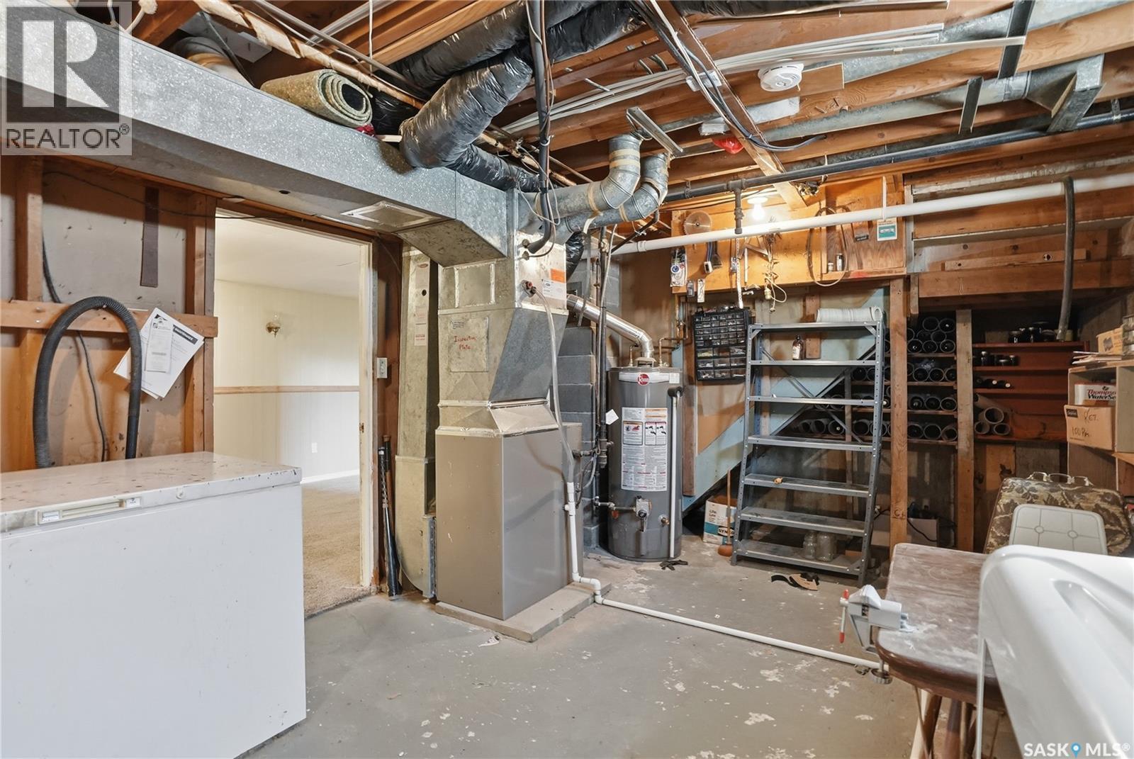 317 Y Avenue N, Saskatoon, SK - Indoor Photo Showing Basement