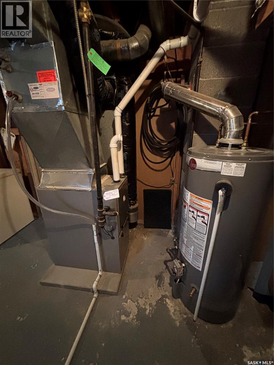 317 Y Avenue N, Saskatoon, SK - Indoor Photo Showing Basement