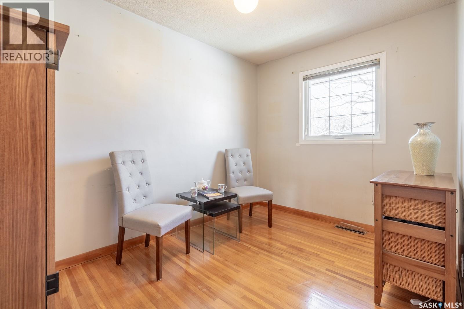 5308 2Nd Avenue, Regina, SK - Indoor