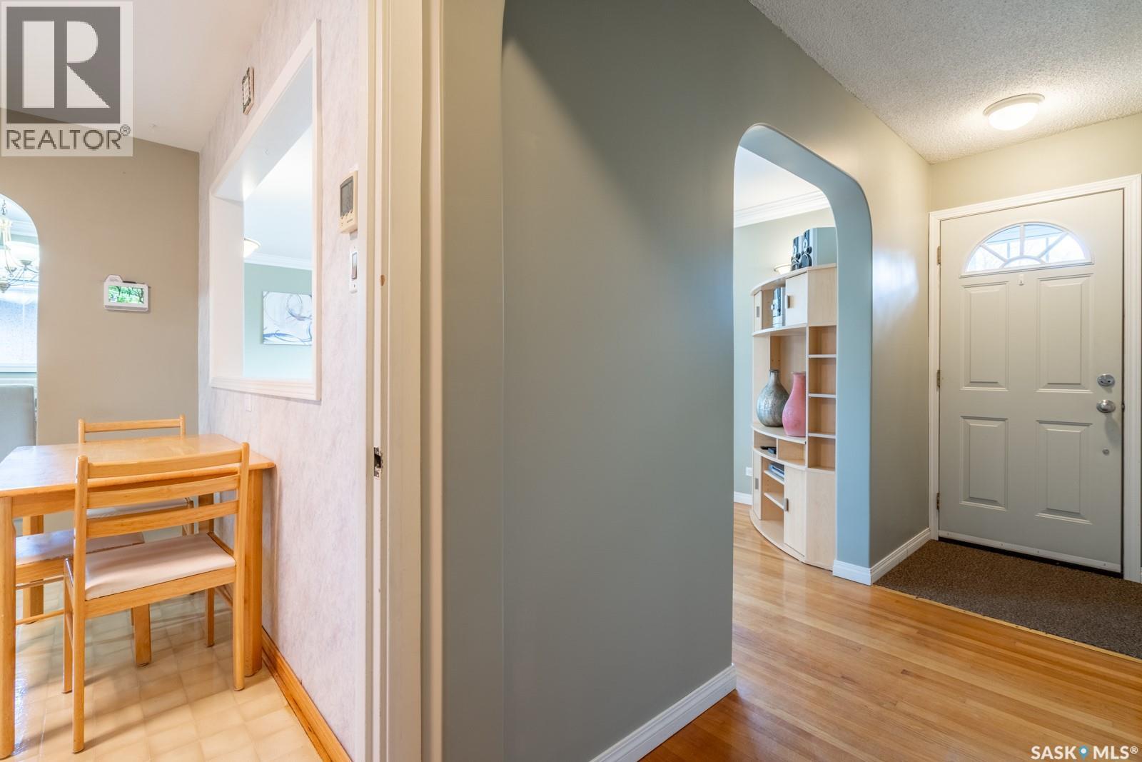 5308 2Nd Avenue, Regina, SK - Indoor Photo Showing Other Room