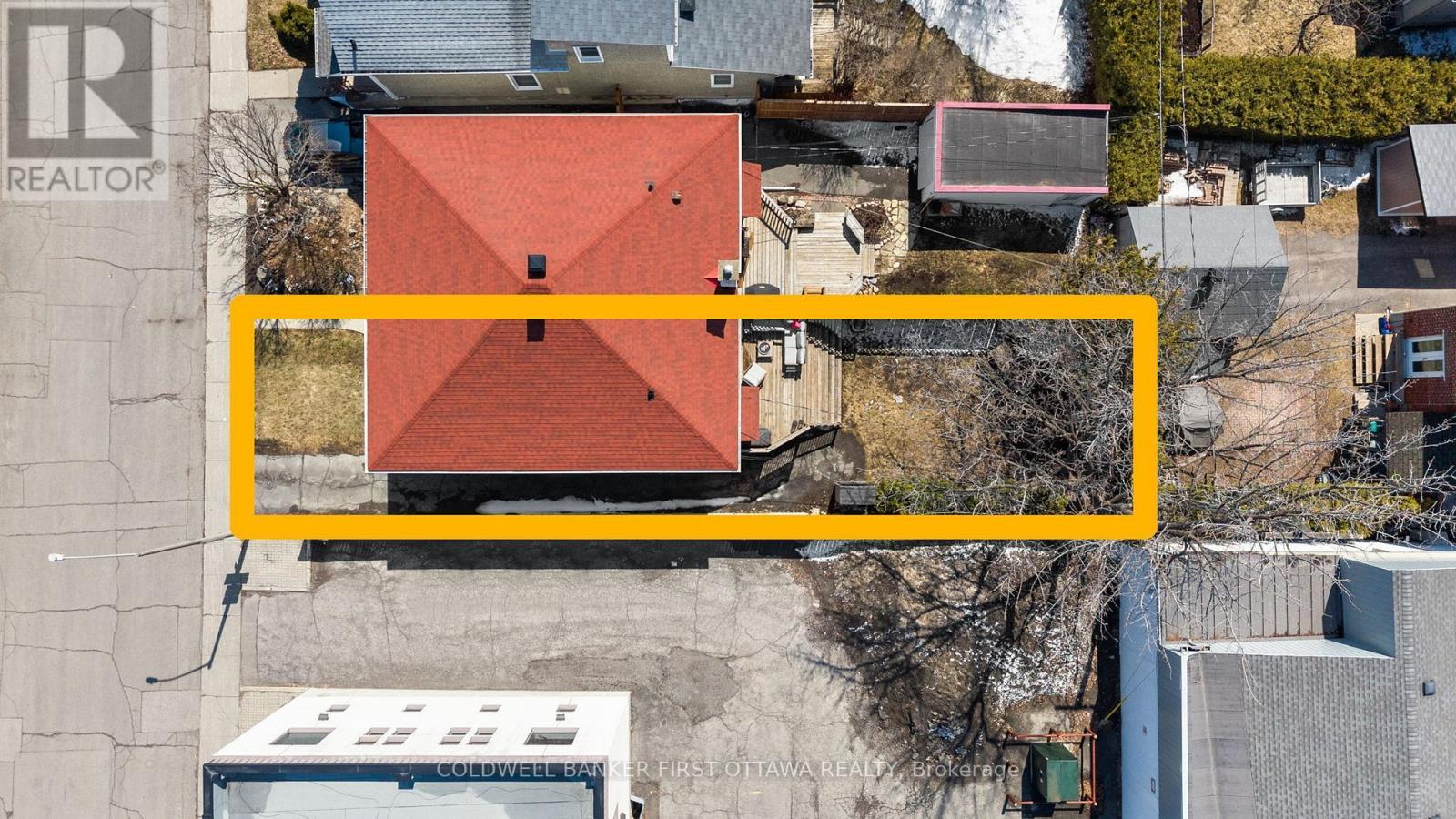 Lot lines for 12 Stevenson Ave! - 12 Stevenson Avenue, Ottawa, ON - Outdoor