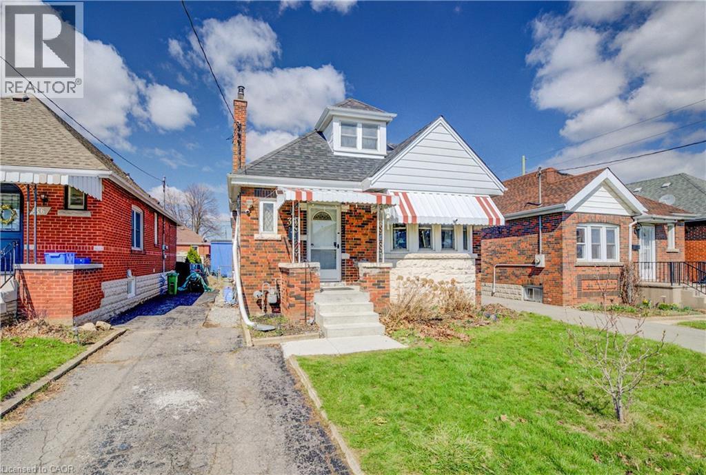 34 Barons Avenue S, Hamilton, ON - Outdoor With Facade