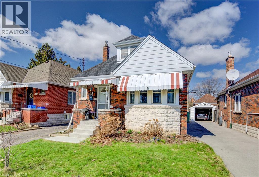 34 Barons Avenue S, Hamilton, ON - Outdoor