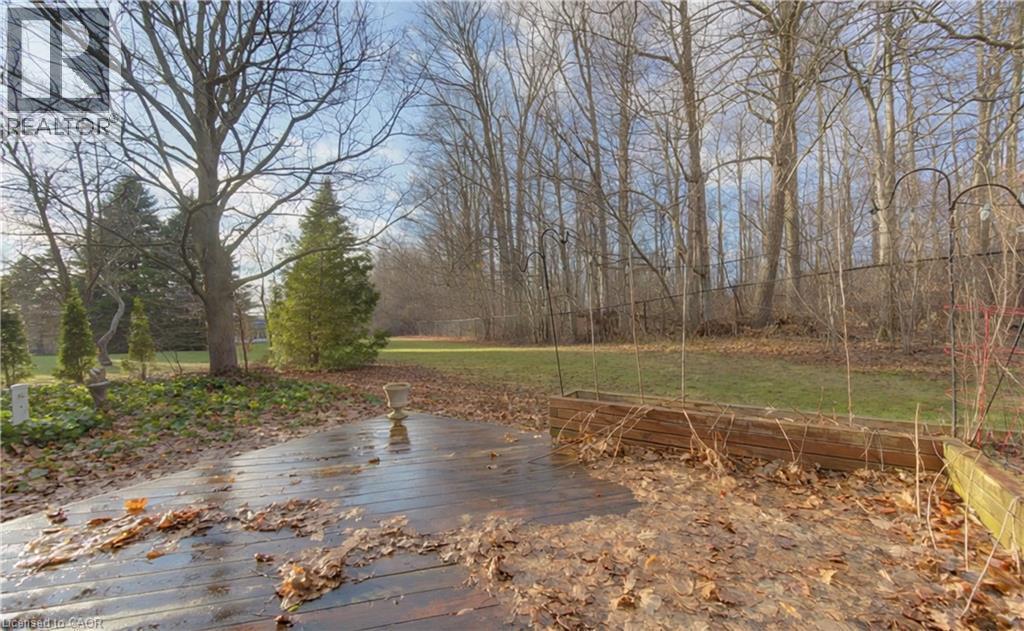 View of yard - 190 Silvercrest Drive, Waterloo, ON - Outdoor With View