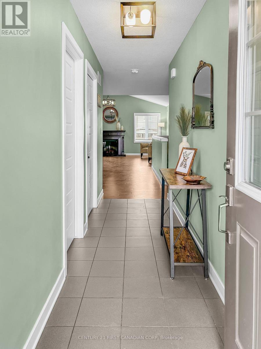 41 Ambrosia Path, St. Thomas, ON - Indoor Photo Showing Other Room