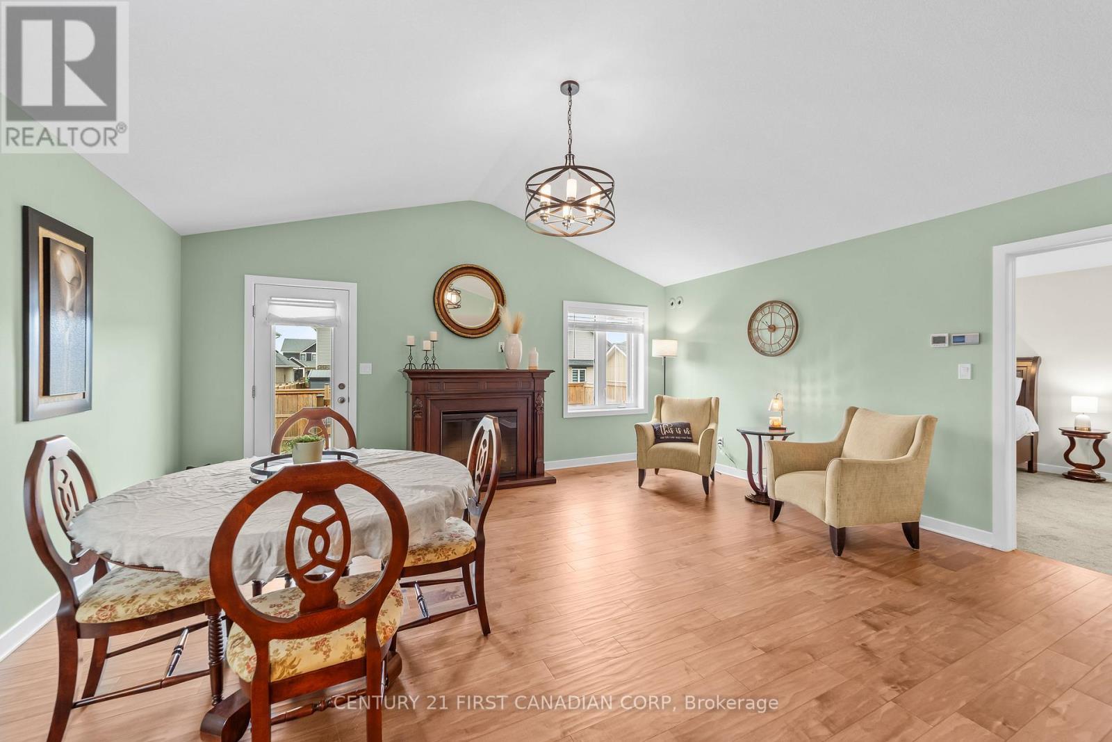 41 Ambrosia Path, St. Thomas, ON - Indoor Photo Showing Dining Room