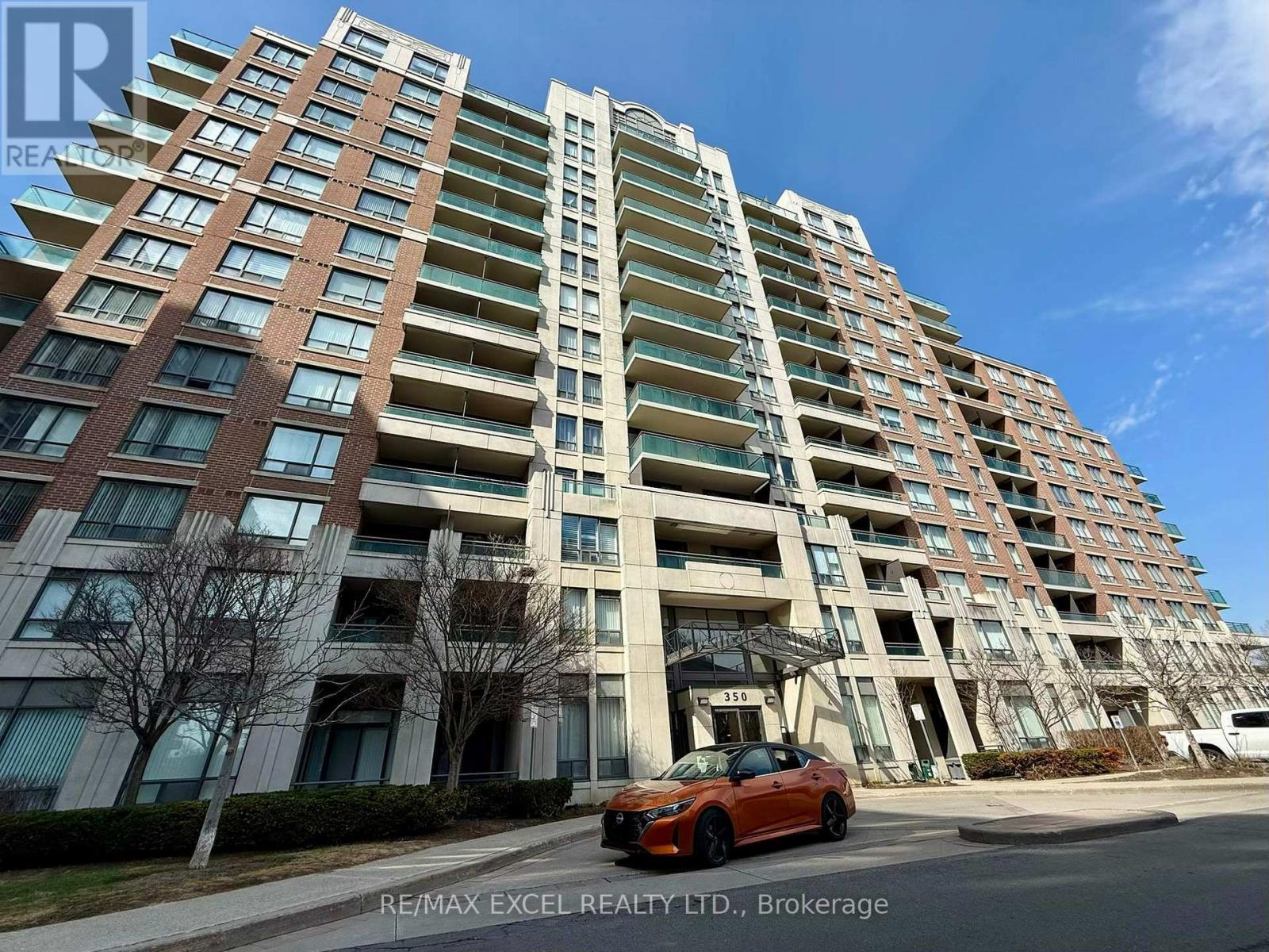 712 - 350 Red Maple Road, Richmond Hill, ON - Outdoor With Balcony With Facade