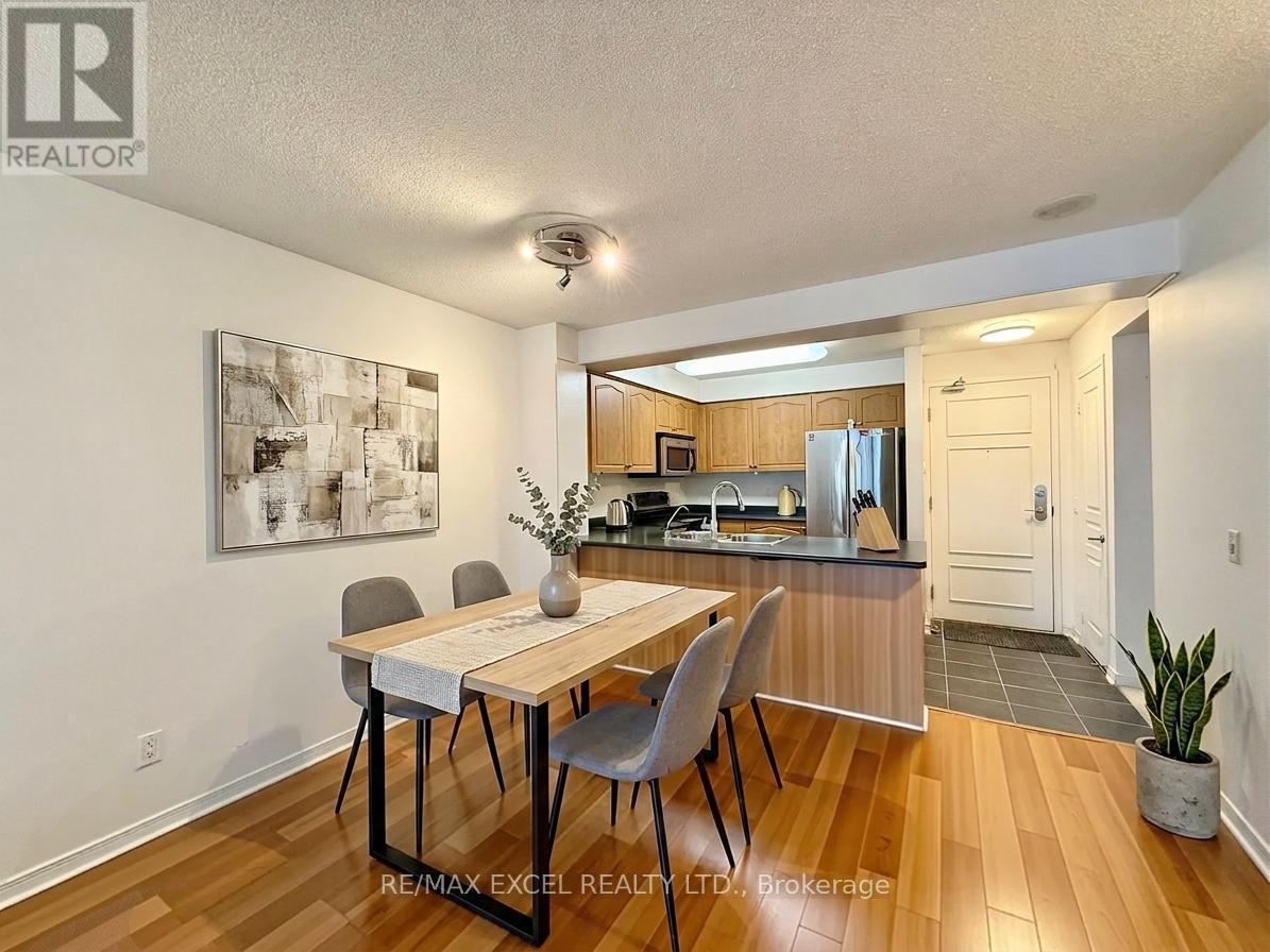 Virtually Staged - 712 - 350 Red Maple Road, Richmond Hill, ON - Indoor Photo Showing Dining Room