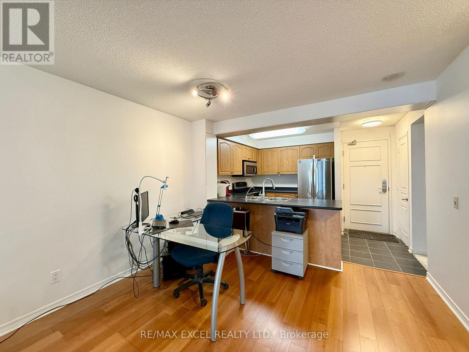 712 - 350 Red Maple Road, Richmond Hill, ON - Indoor Photo Showing Office