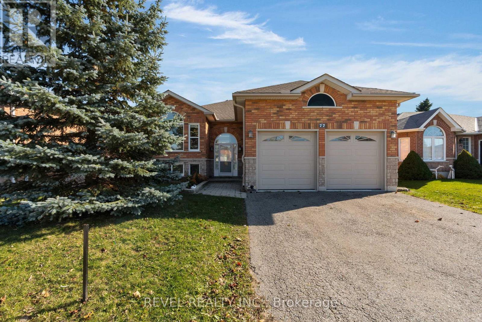77 Marsellus Drive, Barrie, ON - Outdoor With Facade