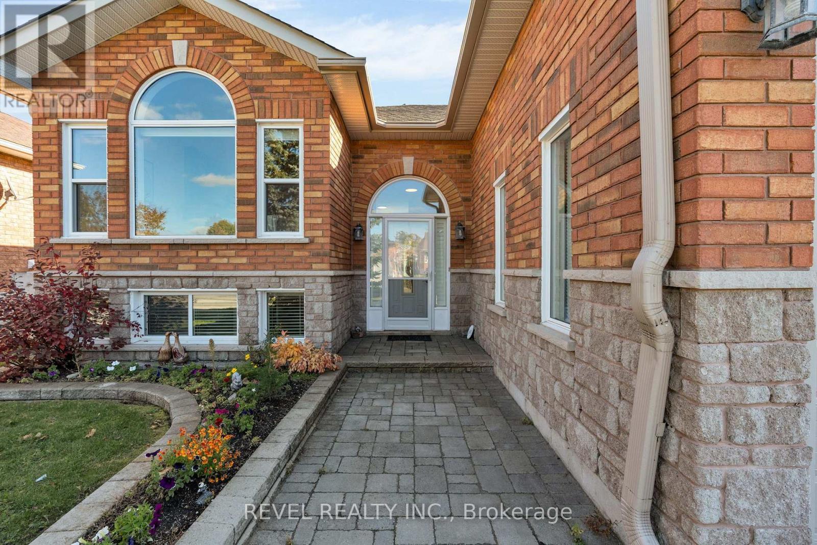 77 Marsellus Drive, Barrie, ON - Outdoor