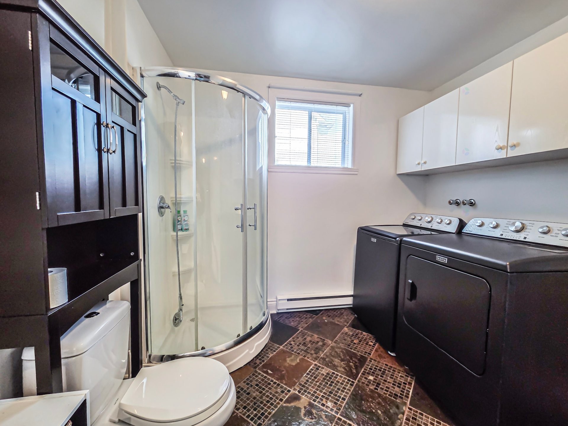 Bathroom - 310 Rue Mary, Lachute, QC - Indoor Photo Showing Other Room
