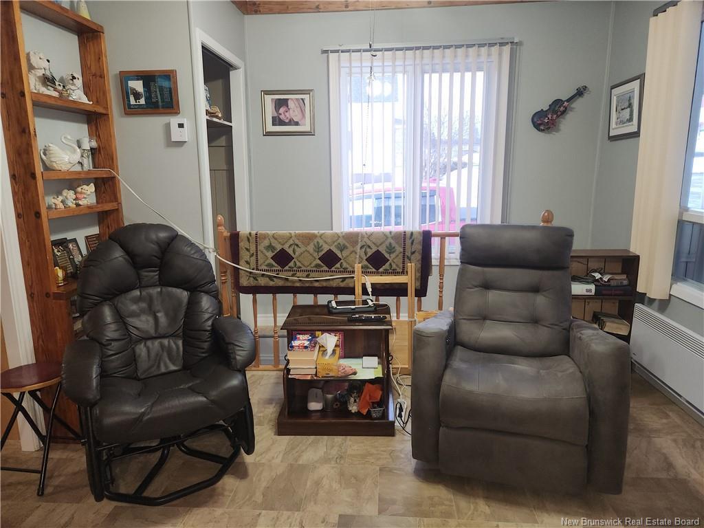66 St-Antoine St, Saint-Léonard, NB