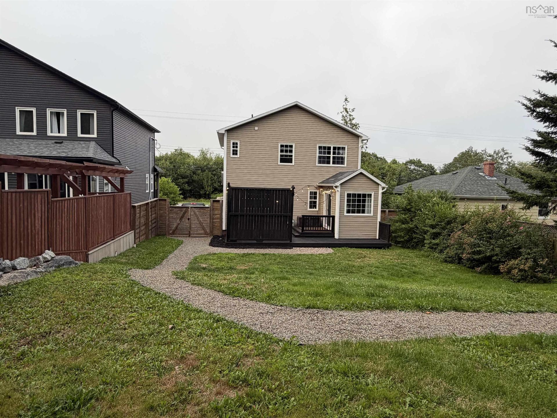 31 St. Michaels Avenue, Halifax, NS - Outdoor