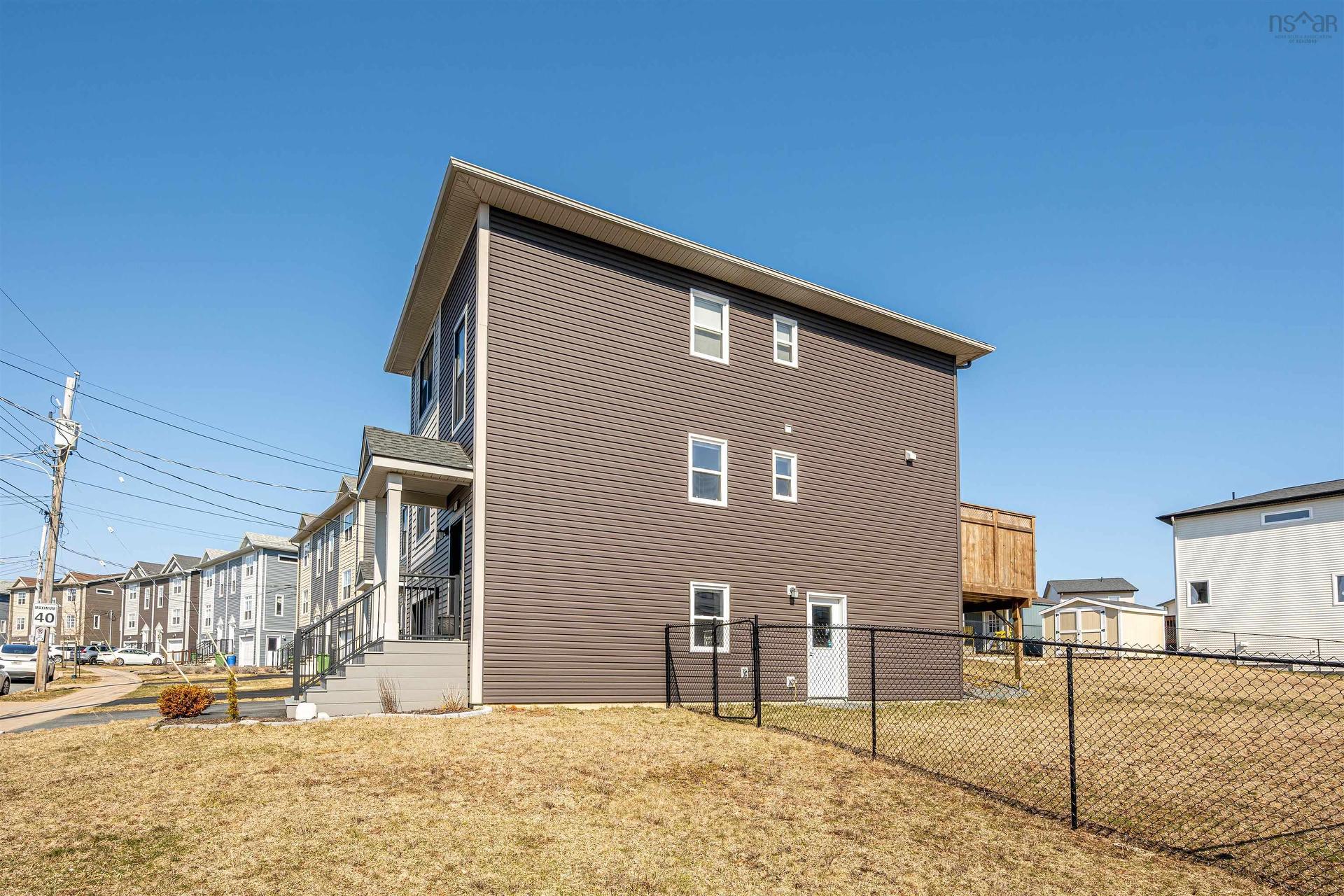 122 Onyx Crescent, Halifax, NS