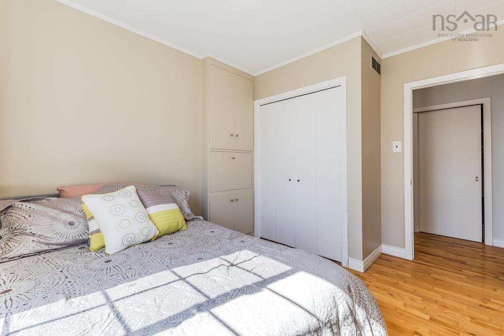 56 Regent Street, Amherst, NS