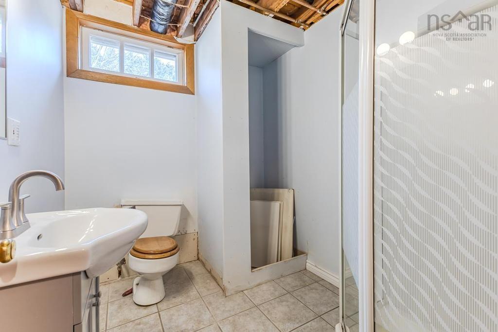 56 Regent Street, Amherst, NS