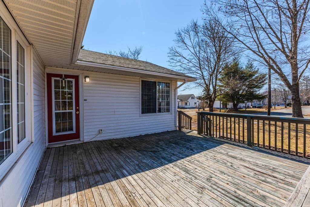 56 Regent Street, Amherst, NS