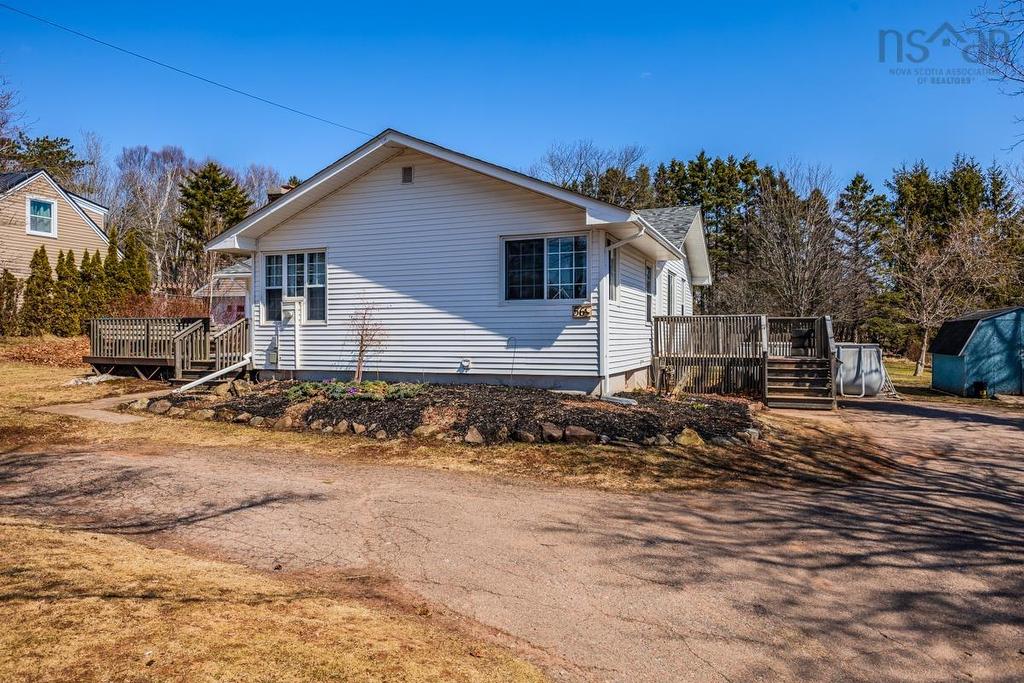 56 Regent Street, Amherst, NS