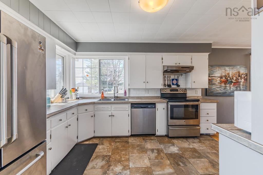 56 Regent Street, Amherst, NS