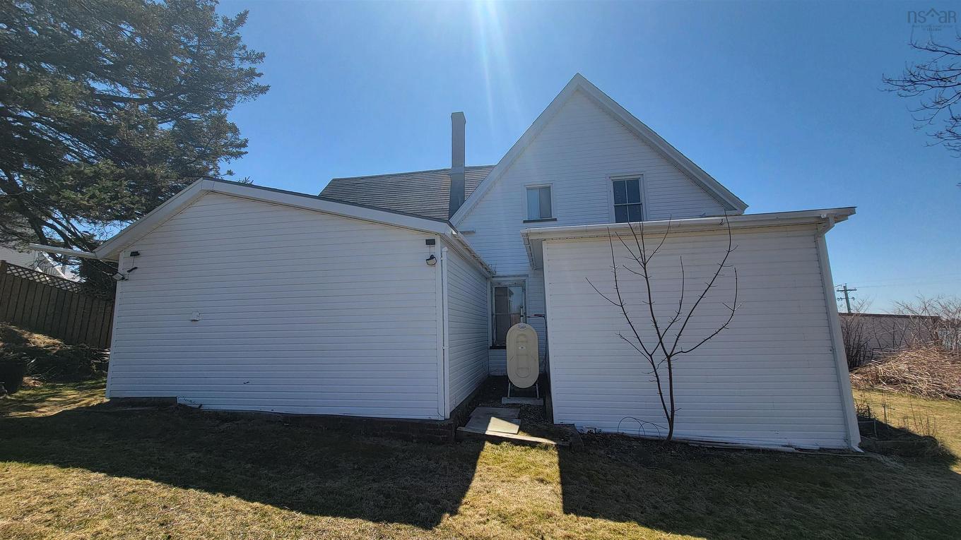 2-4 Baker Street, Yarmouth, NS