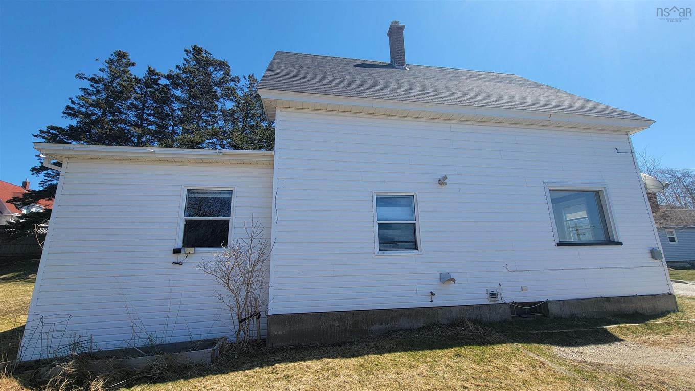 2-4 Baker Street, Yarmouth, NS