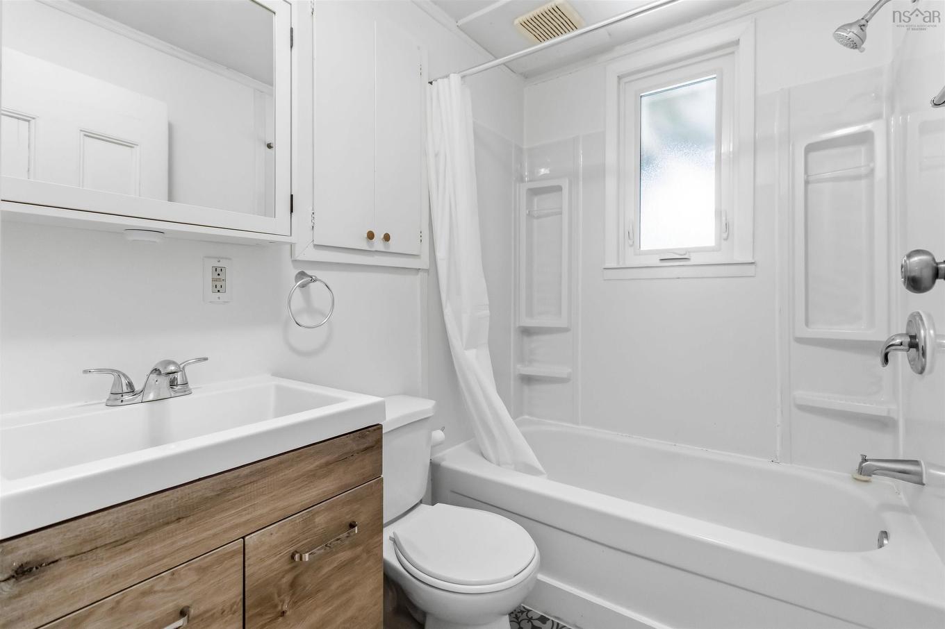 16 Cottage Road, Halifax, NS