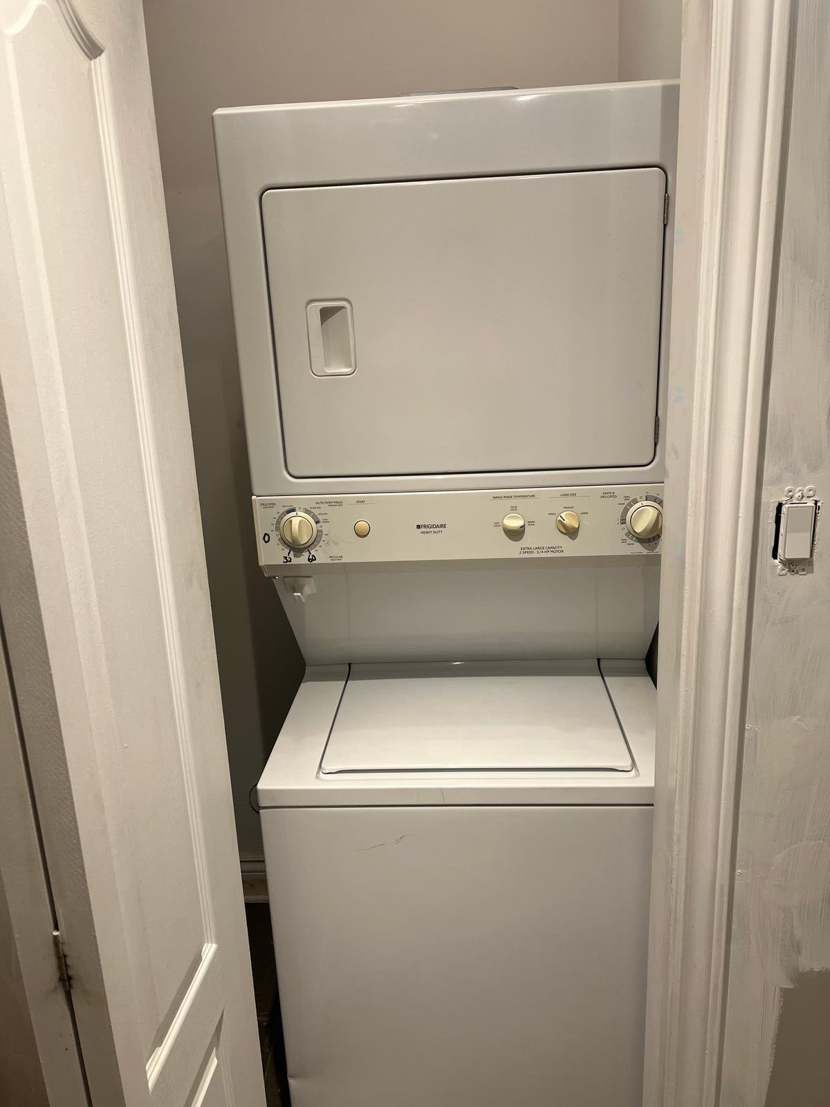 Bathroom - 1-6770 Av. De Darlington, Montréal (Côte-Des-Neiges/Notre-Dame-De-Grâce), QC - Indoor Photo Showing Laundry Room