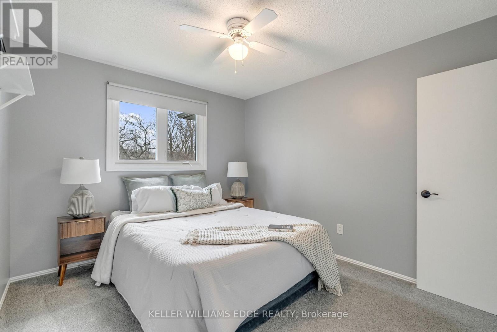 70 Strawberry Drive, Hamilton, ON - Indoor Photo Showing Bedroom
