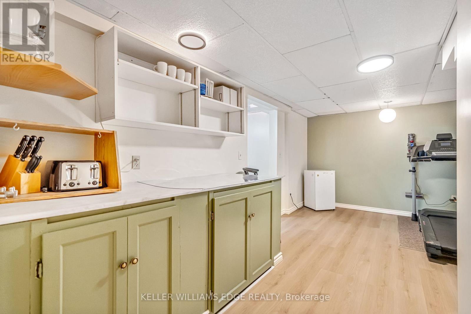 70 Strawberry Drive, Hamilton, ON - Indoor